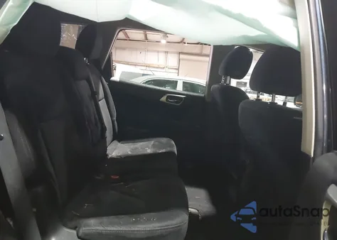 2014 Nissan Pathfinder Sv z USA, uszkodzony, nr VIN 5N1AR2MN2EC675331